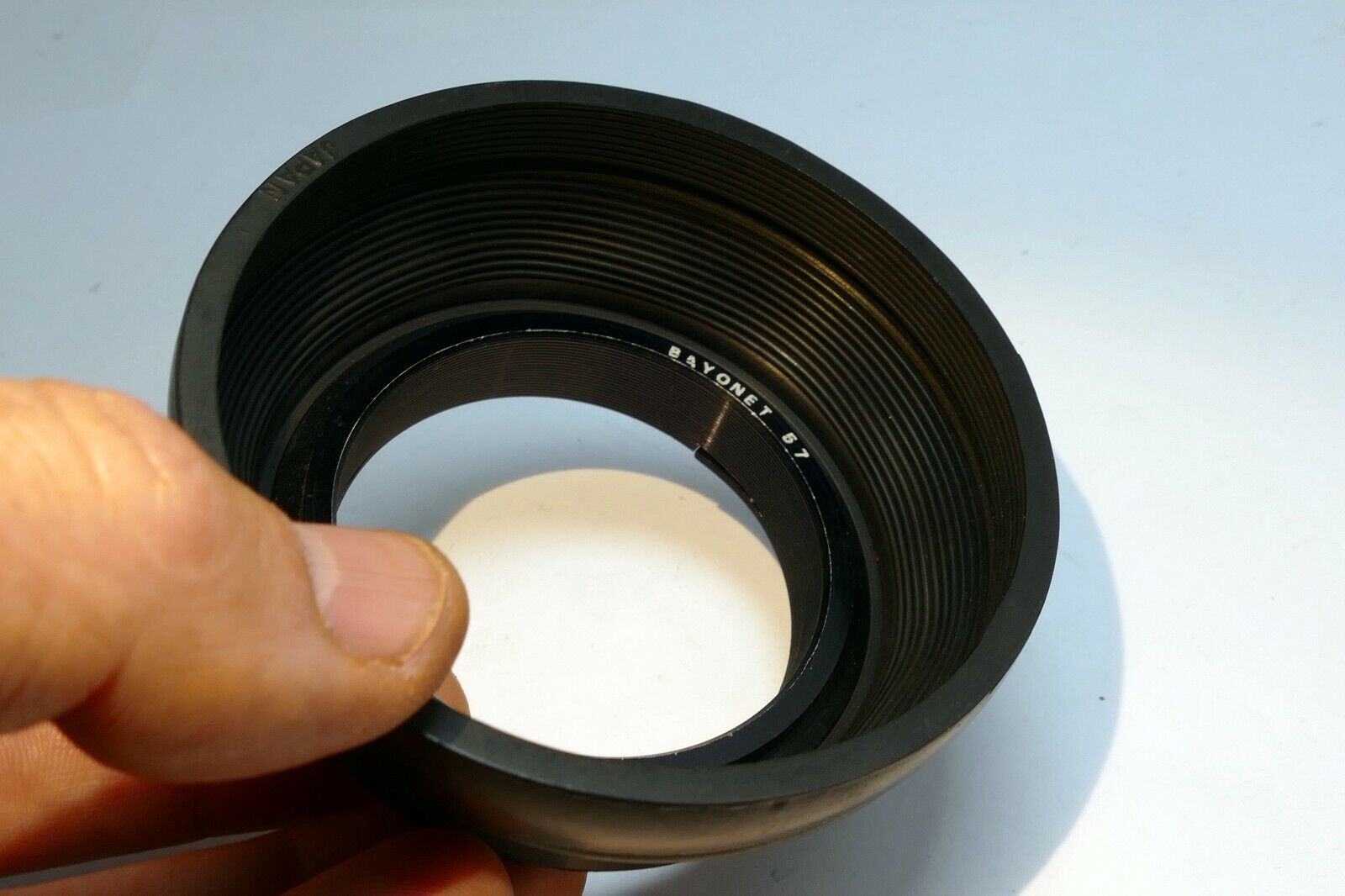 Bay 57 Rubber Lens Hood Shade for HASSELBLAD BAYONET 57 B57 twist on