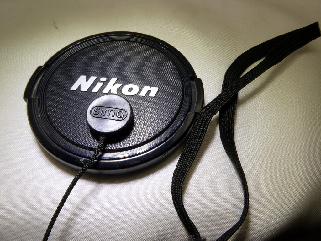 Nikon 62mm Front Lens Cap Nikkor EOM with keeper string