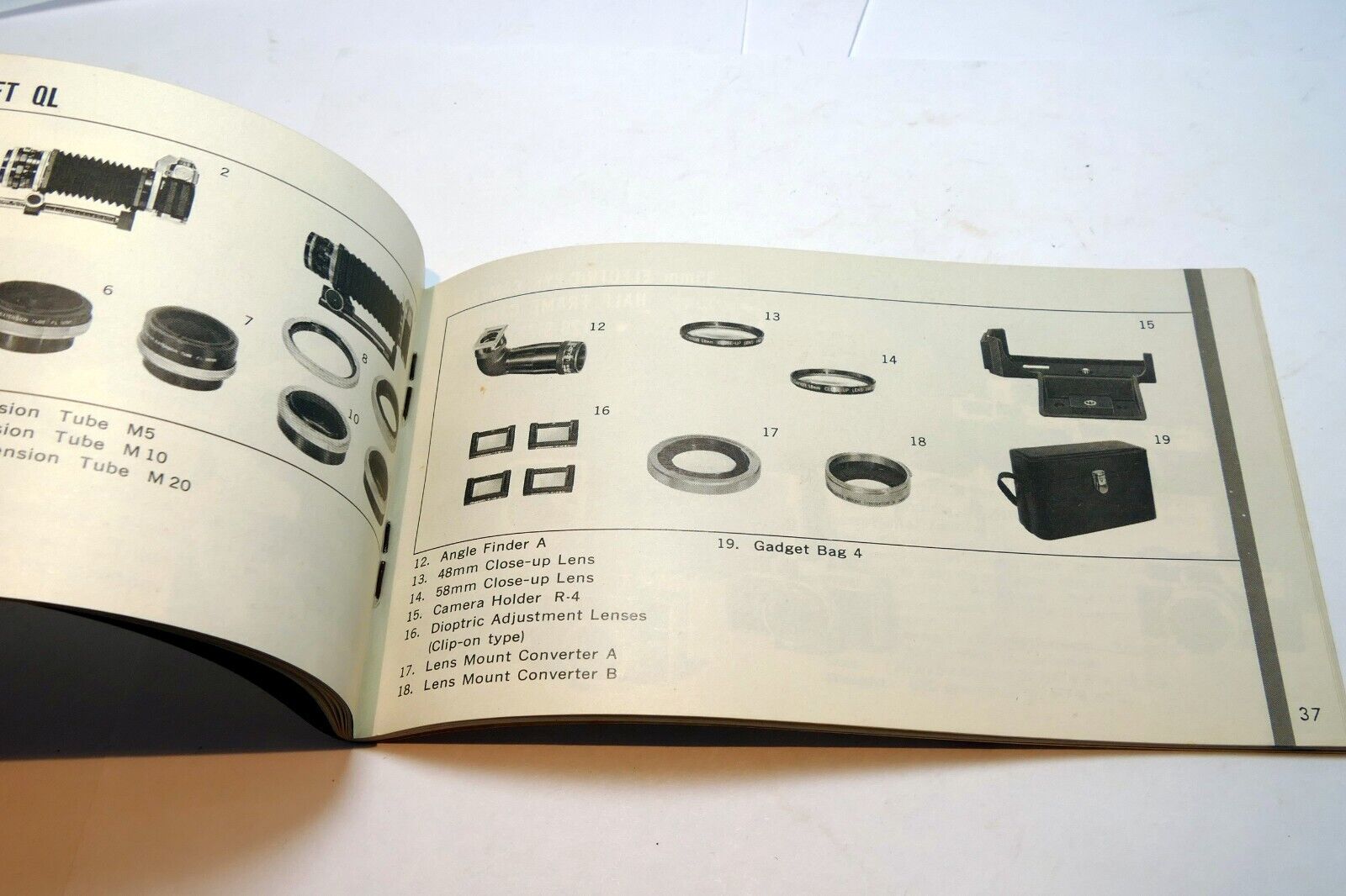 Canon FTb QL17 Canonet 19 F-1 Sales Brochure Accessory guide