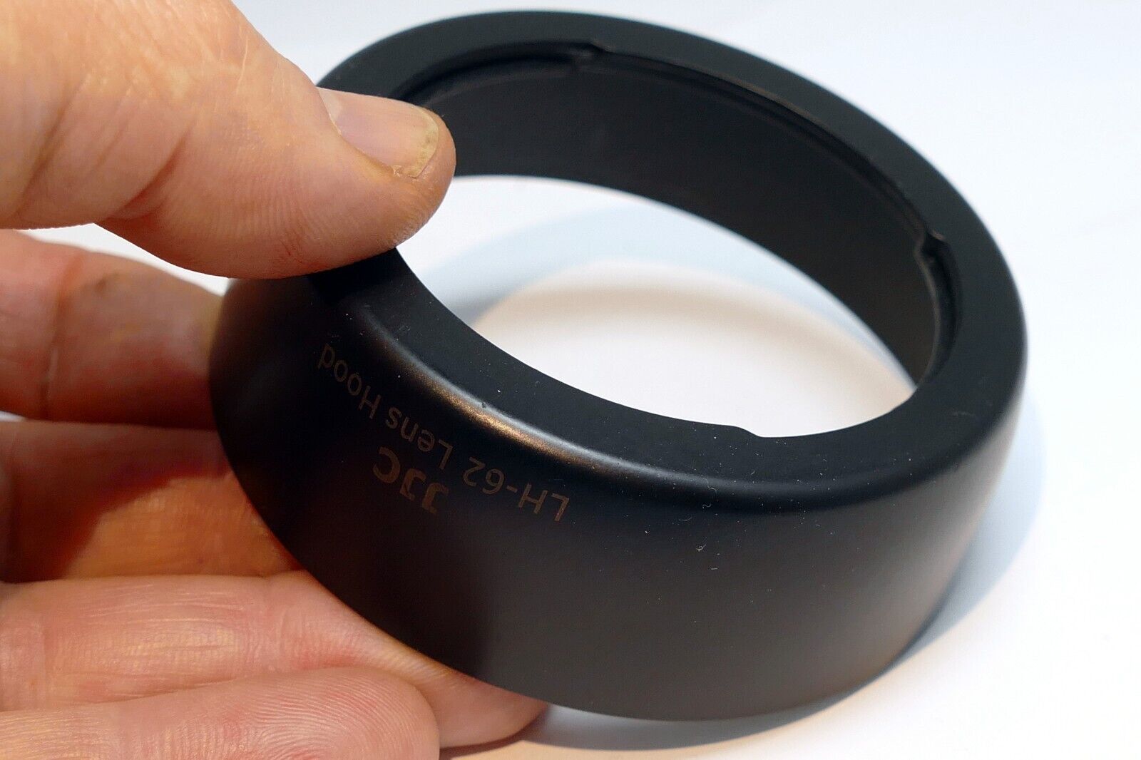 ES-62 Lens Hood Shade for Canon  EF 50mm f/1.8 II lens