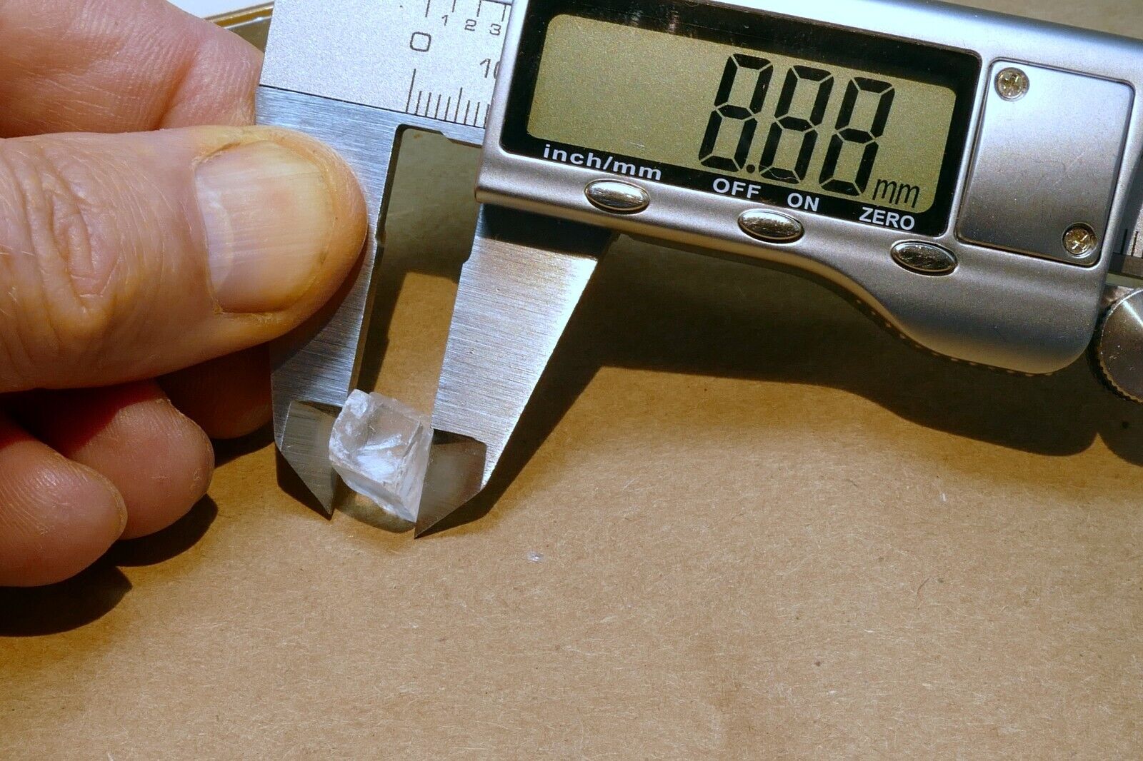 1cm Clear Calcite Raw Crystal for microscope
