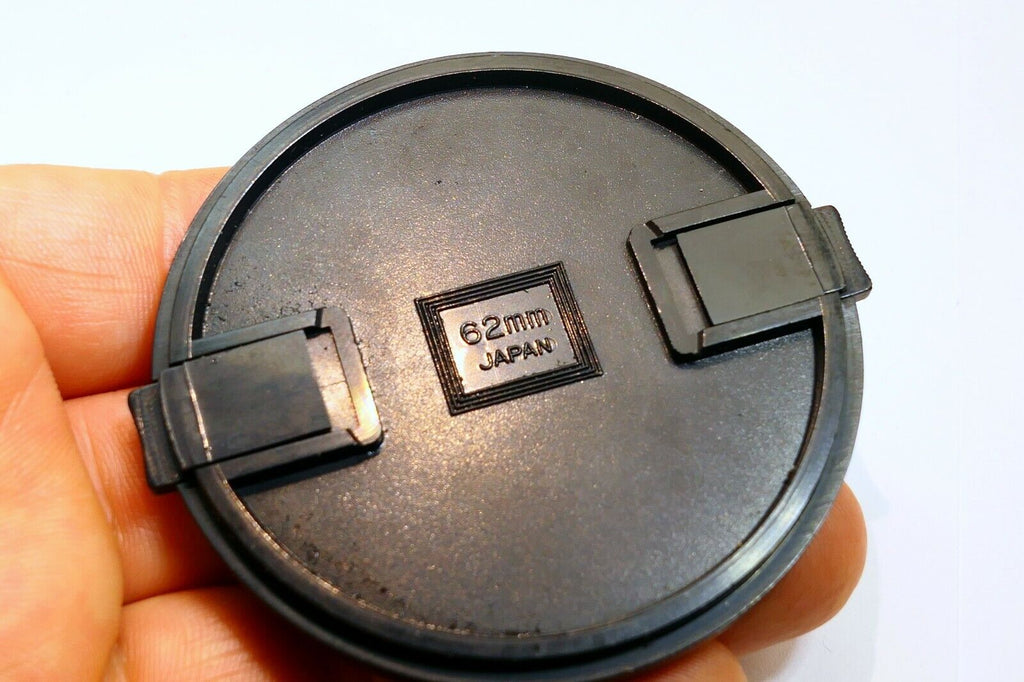 Promaster  62mm Front Lens cap snap on genuine for 18-200mm XR EDO AF