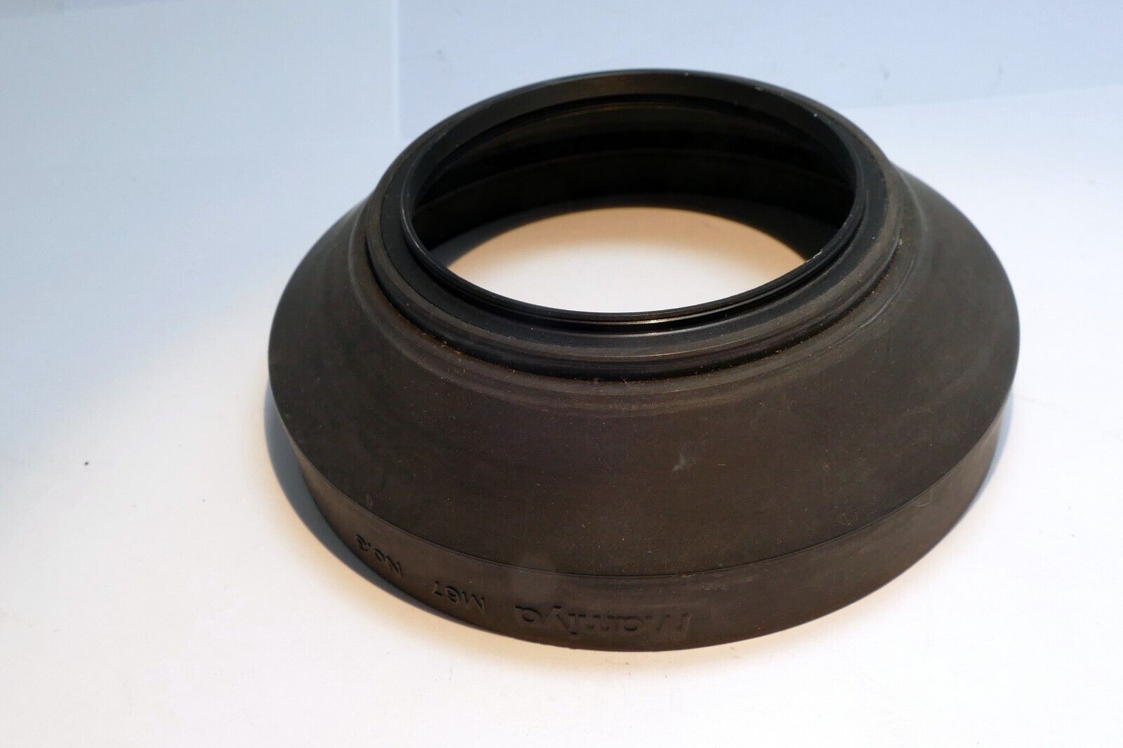 67mm Mamiya Sekor Lens Hood Shade No 3 Rigid rim for 645 45mm f2.8 C