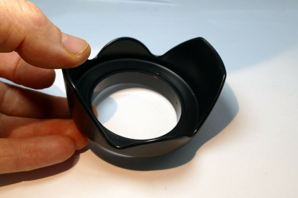 58mm Plastic Lens Hood Shade screw in  type