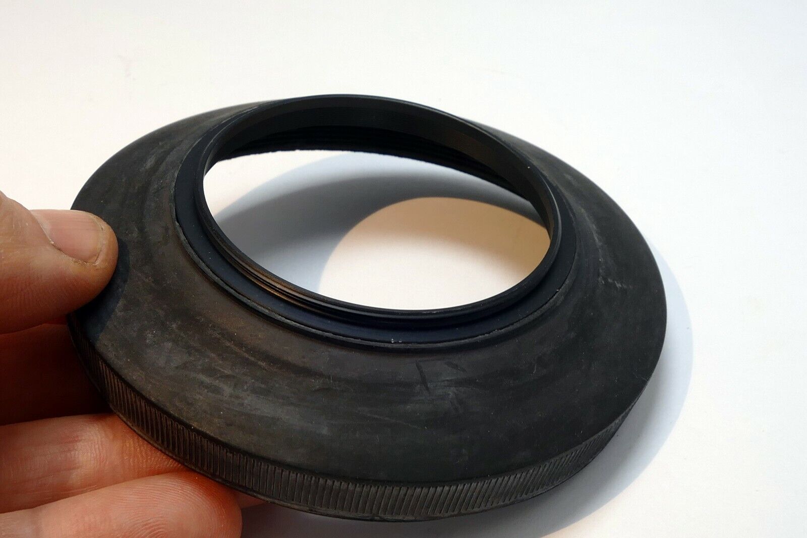 58mm screw in  Rubber Lens Hood Shade wide angle 28mm f2.8 f2.0