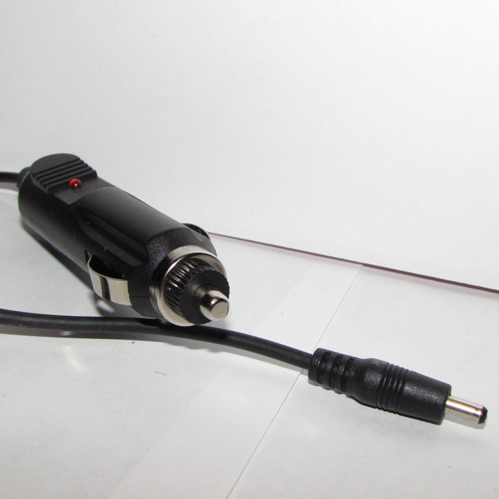 Used Compact Car DC Adapater Power Supply Made in China S105047