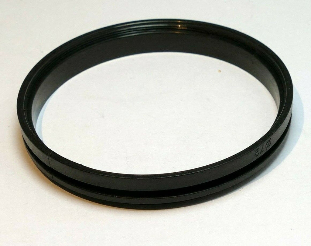 72mm Ring for lens maybe for Lindahl bellows 72mm male to female threads plastic