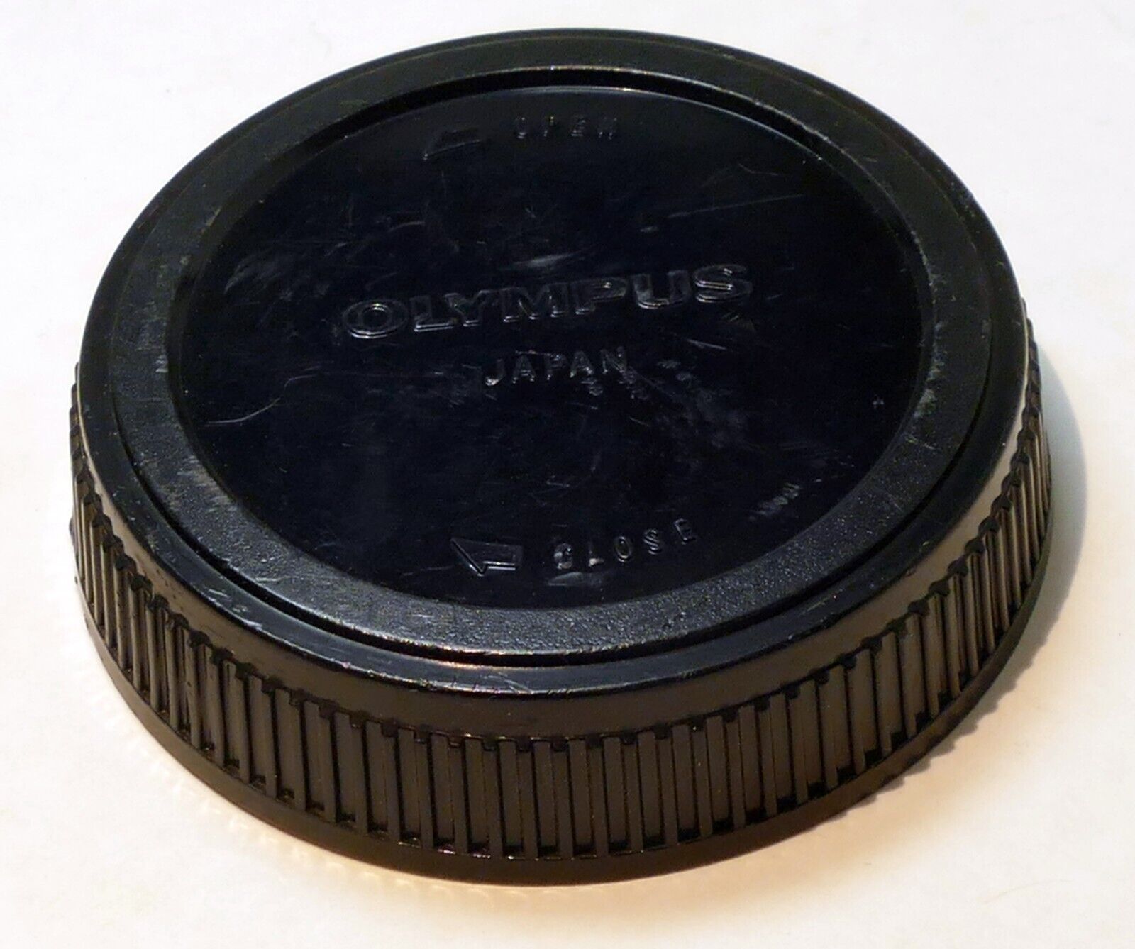 OLYMPUS OM Rear Len Dust Cap for 50mm f1.4 f1.8 Zuiko manual focus - OEM Genuine