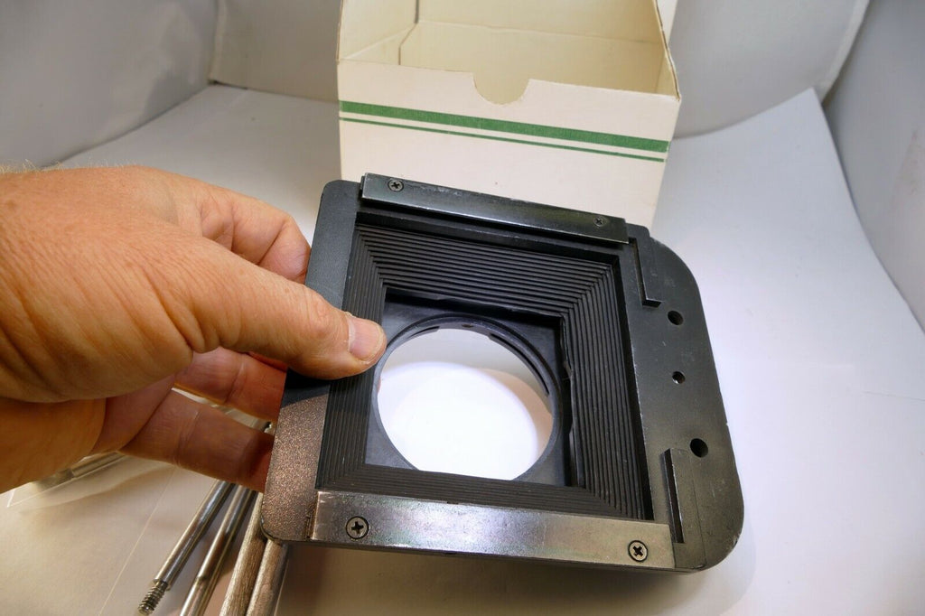 Lindahl Bellows lens Hood 31.1325 Bell-O-Shade Single 3X3 slot Hasselblad CF B60