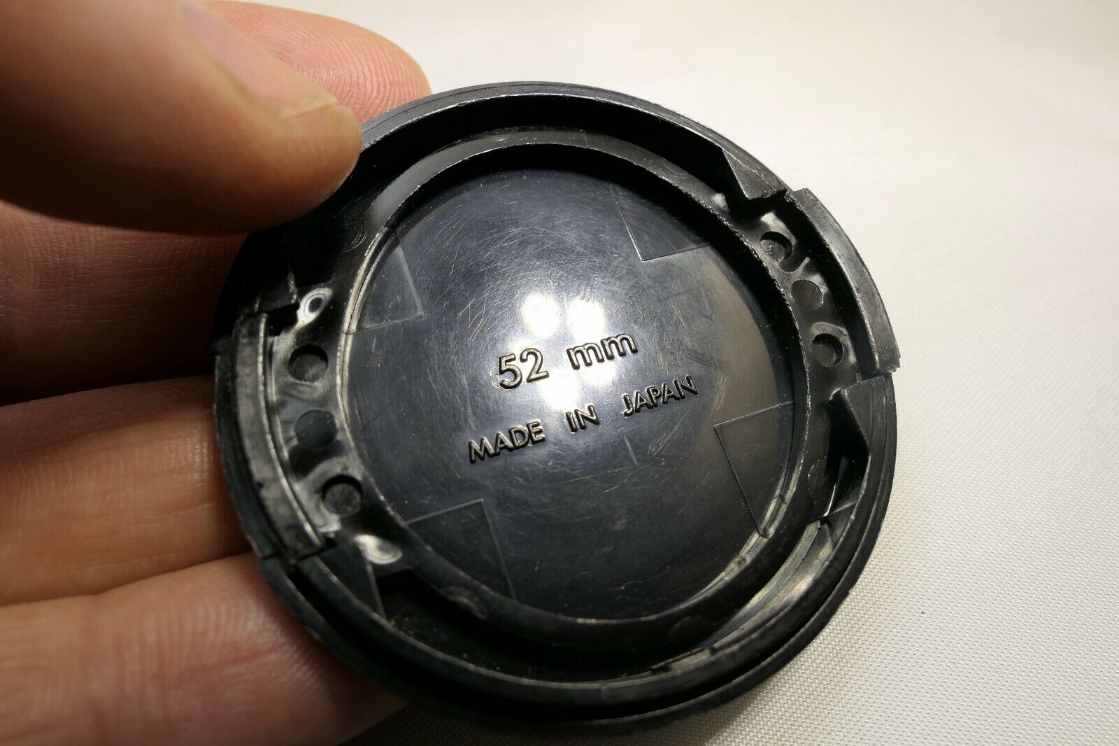 Sigma 52mm Front Lens Cap Snap on type all Black for Mini Wide angle 28mm prime