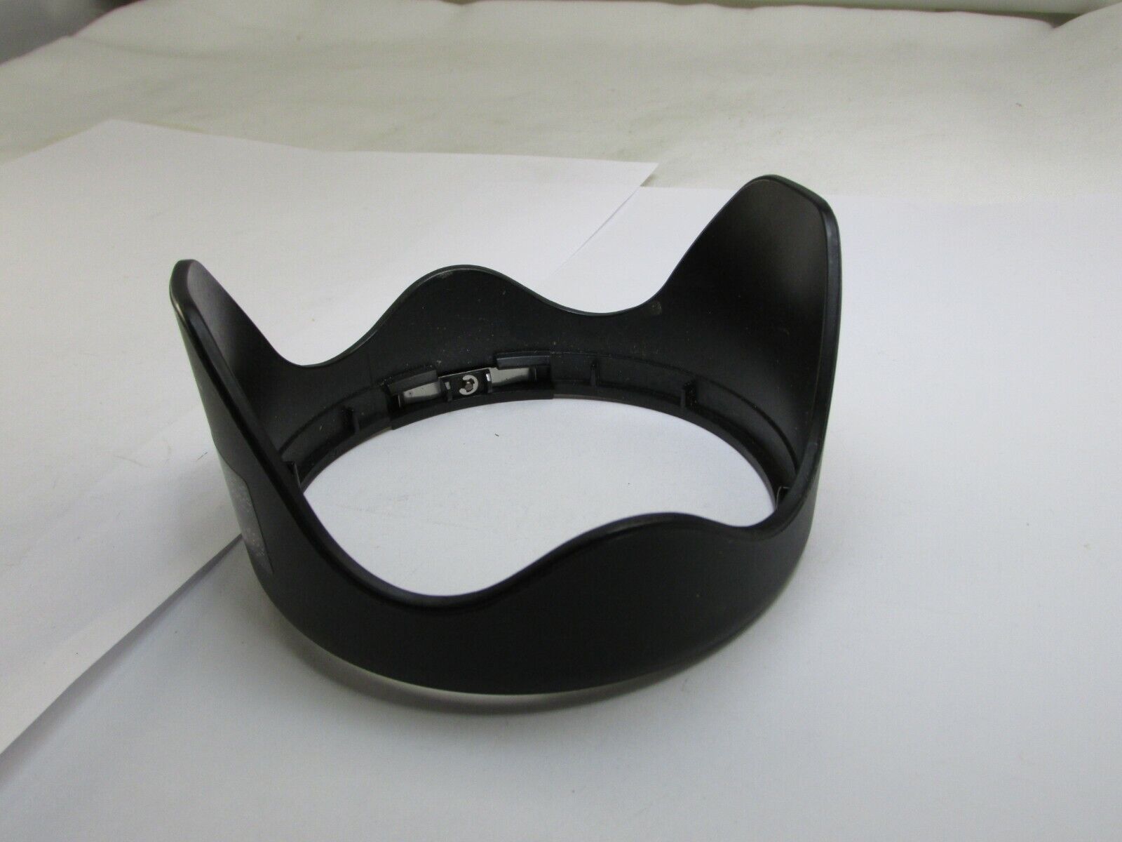 Lens Hood Shade adapter  twist on type for 76mm ID for 72mm rim panasonic