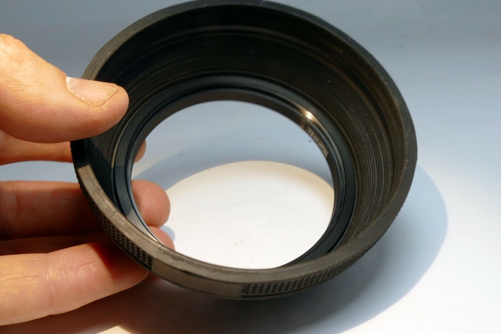 72mm rubber Lens Hood Shade screw in double  threaded for 400mm telephoto