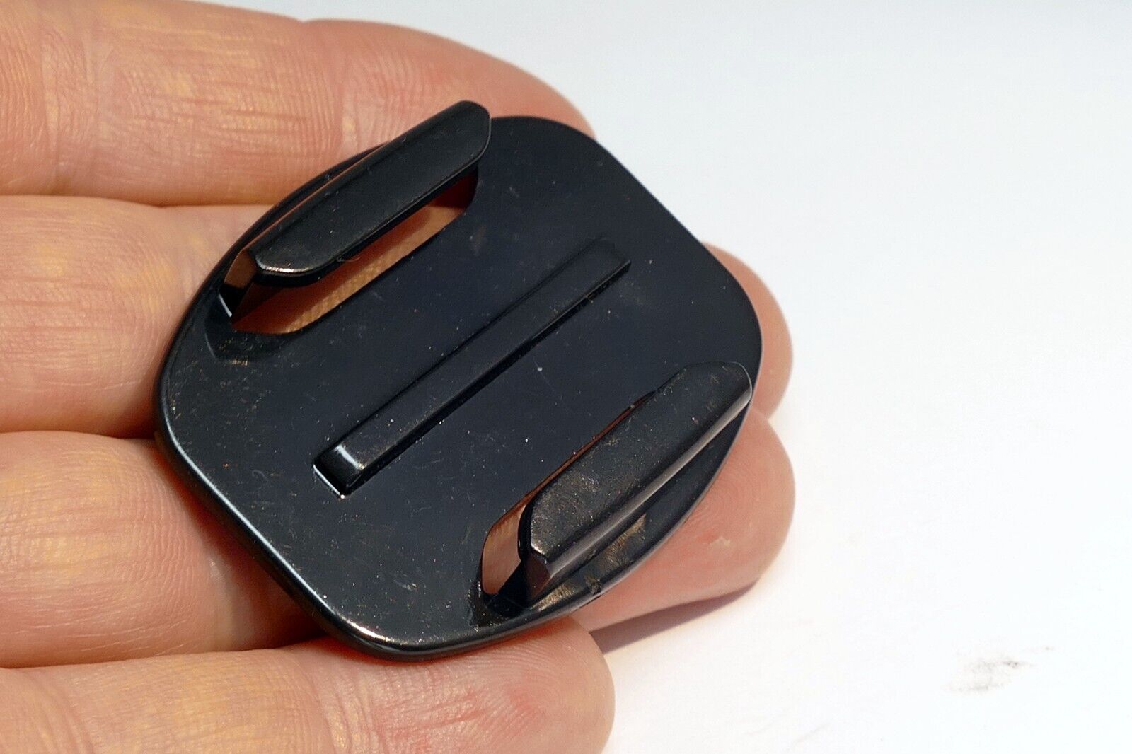 GoPro Flat surface Mount   camera snap on type