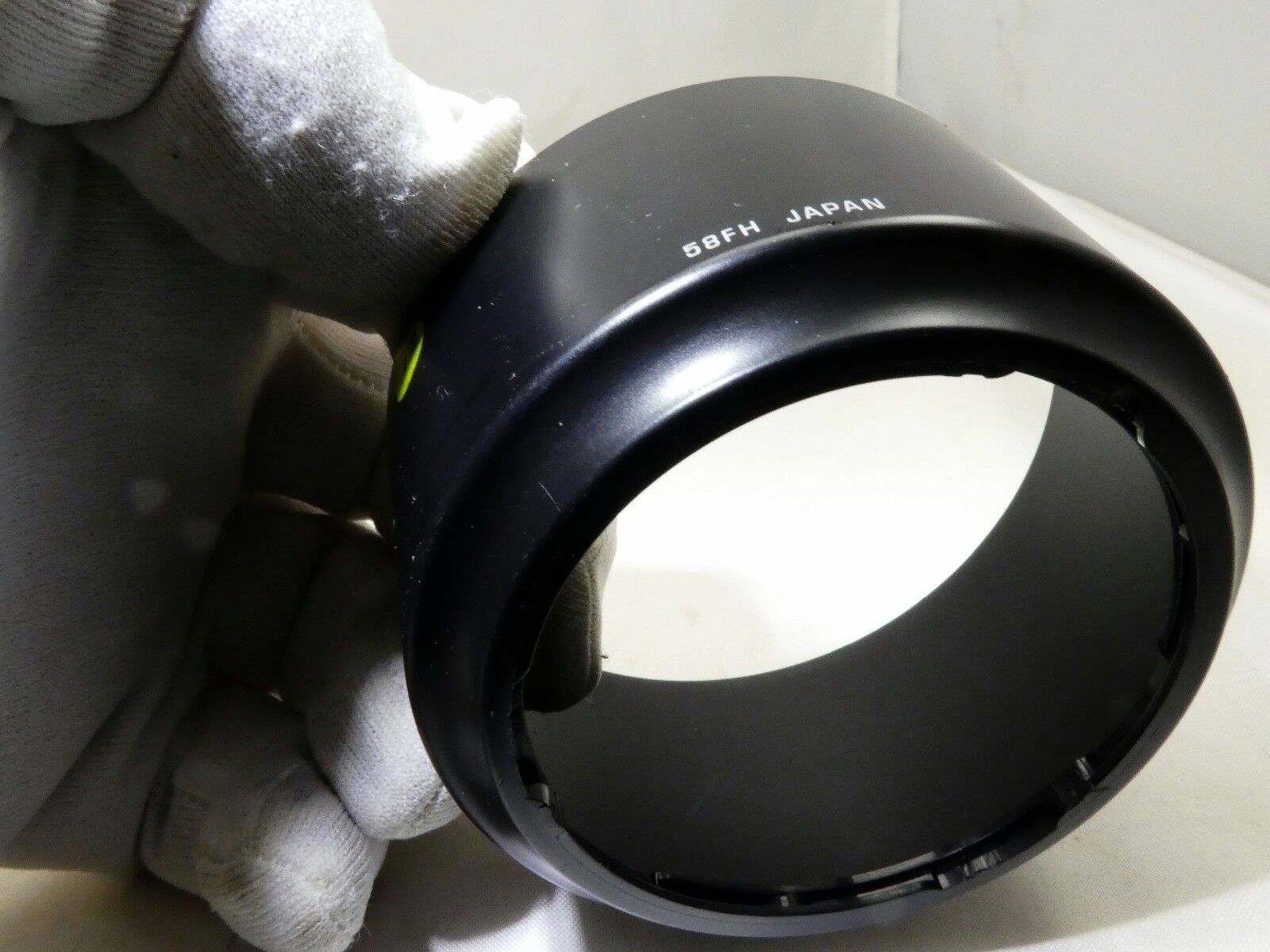 Tamron 58FH LENS HOOD SHADE For 70-210mm  F4-5.6 Zoom OEM