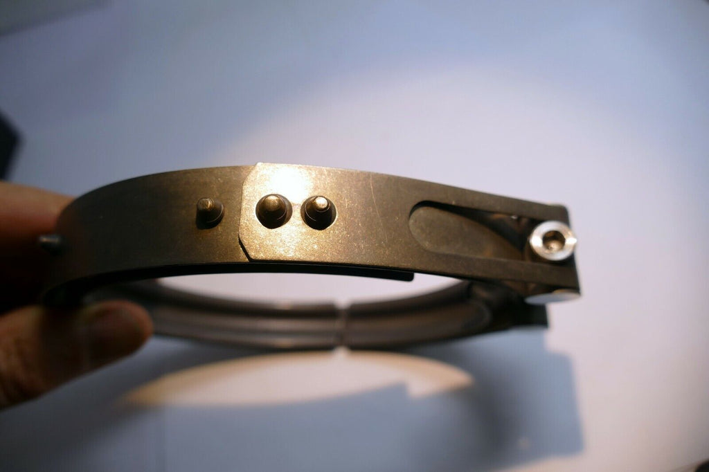 NH1007588-10 R99952-T 0004 clamp EXHAUST