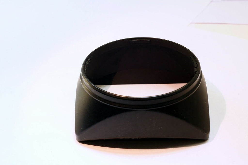Twist on type Square lens hood shade (unknown brand) 55-58mm rim
