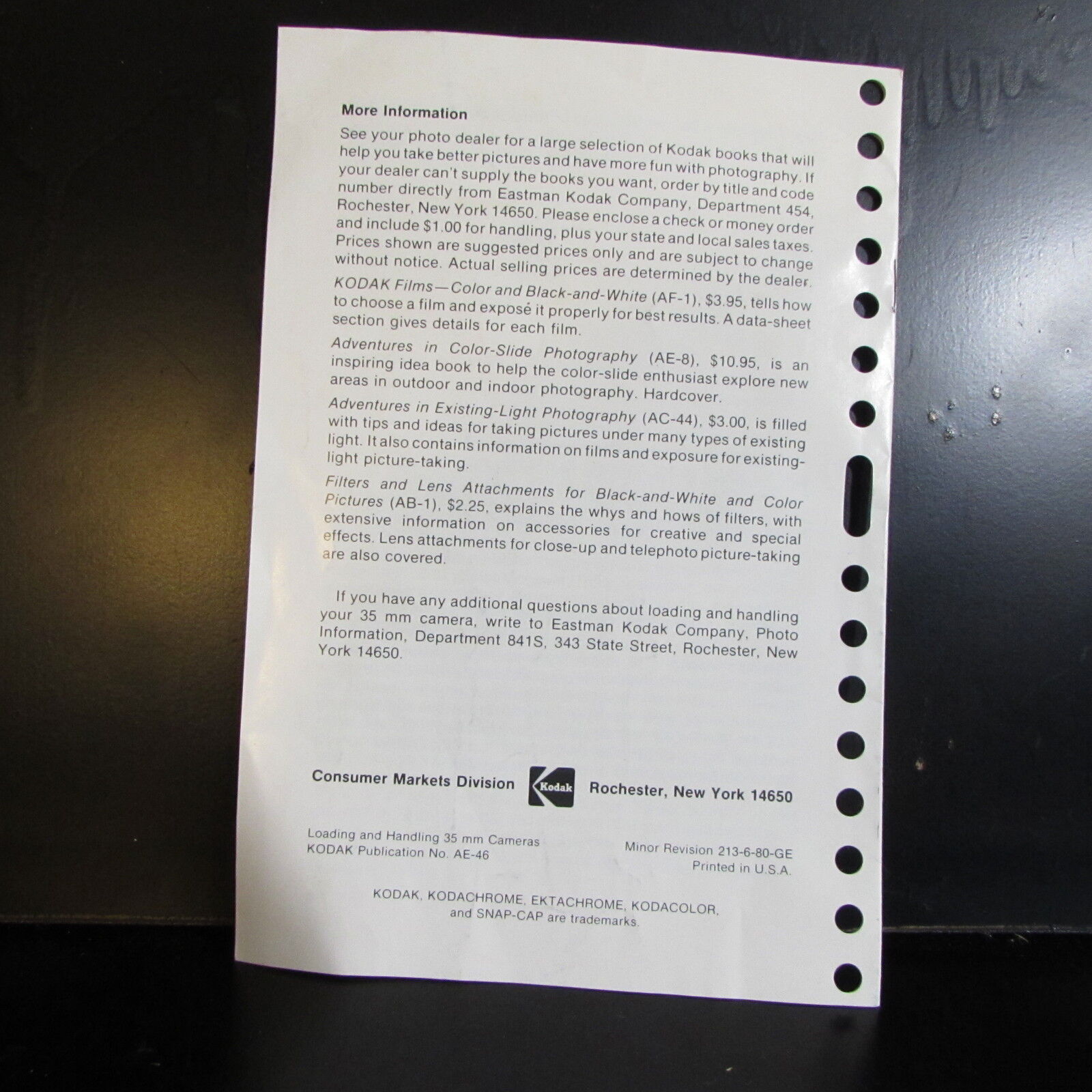 Kodak Loading and Handling 35mm Cameras Brochure 7 pages O401526