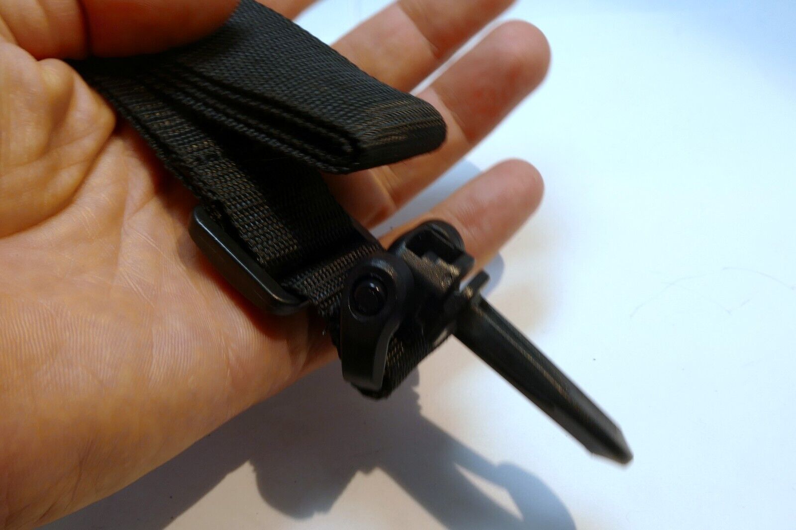 Nylon  3cm wide Shoulder Strap for camera  CASE with Plastic Swivel Hooks - new
