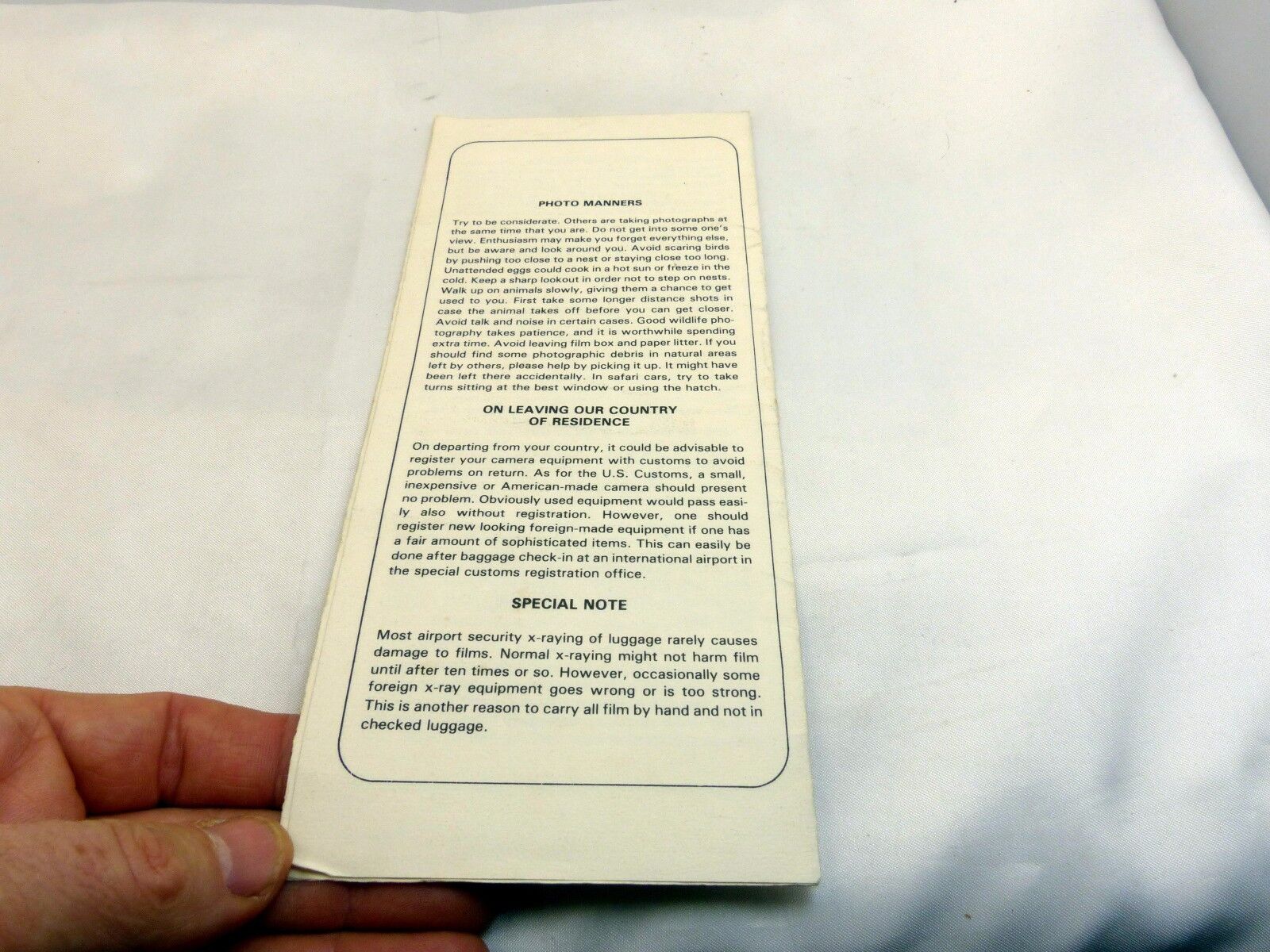 Photographic Hints & Tips for Tourists 1960 Guide Brochure  (EN) English camera