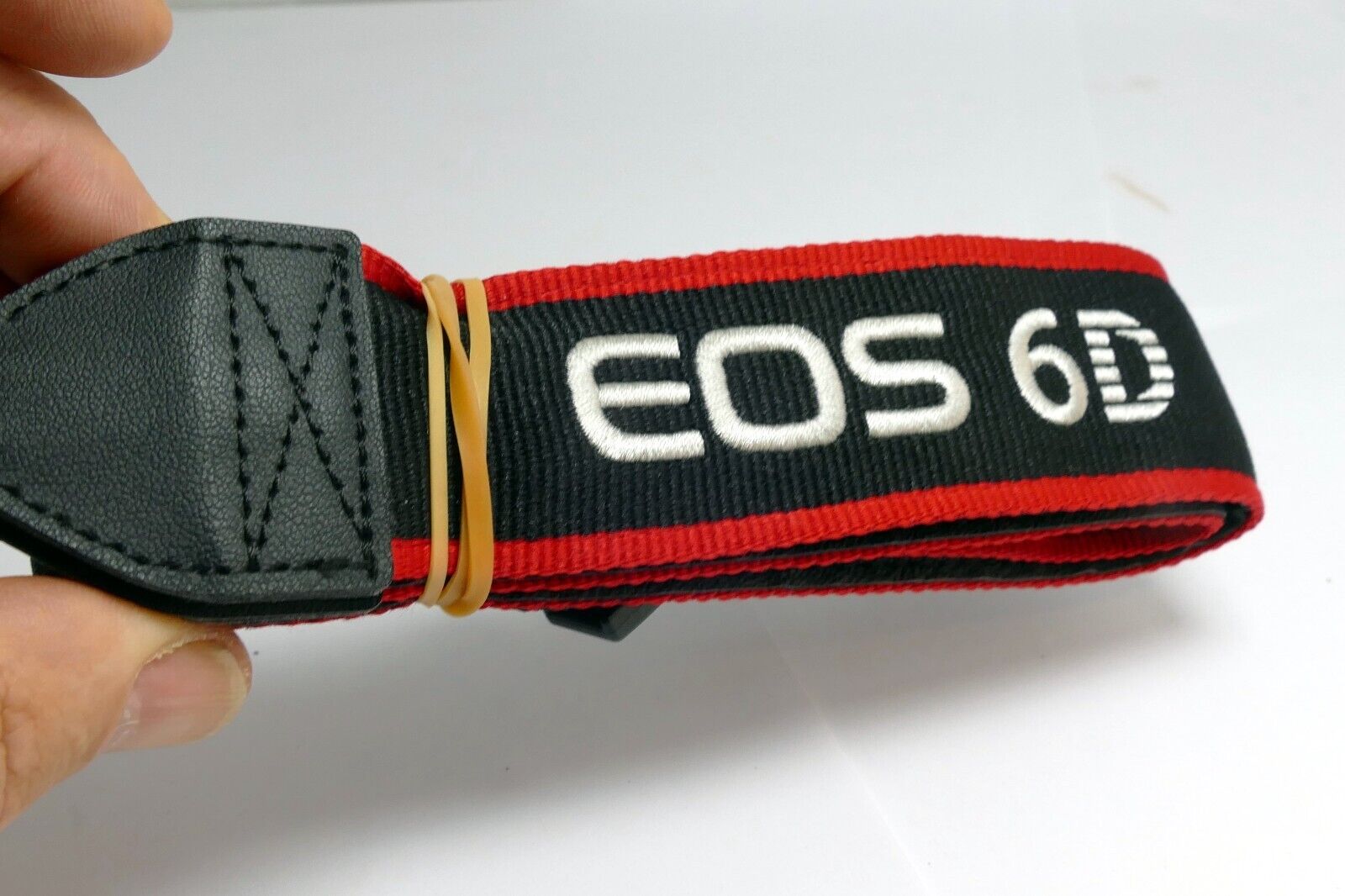 Canon EOS 6D Digital Camera Neck Shoulder Strap Black-Red - Genuine MINT