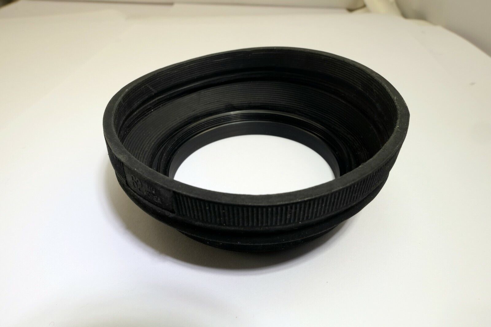 62mm Lens Hood Shade Collapsible Rubber double threaded screw in type vintage