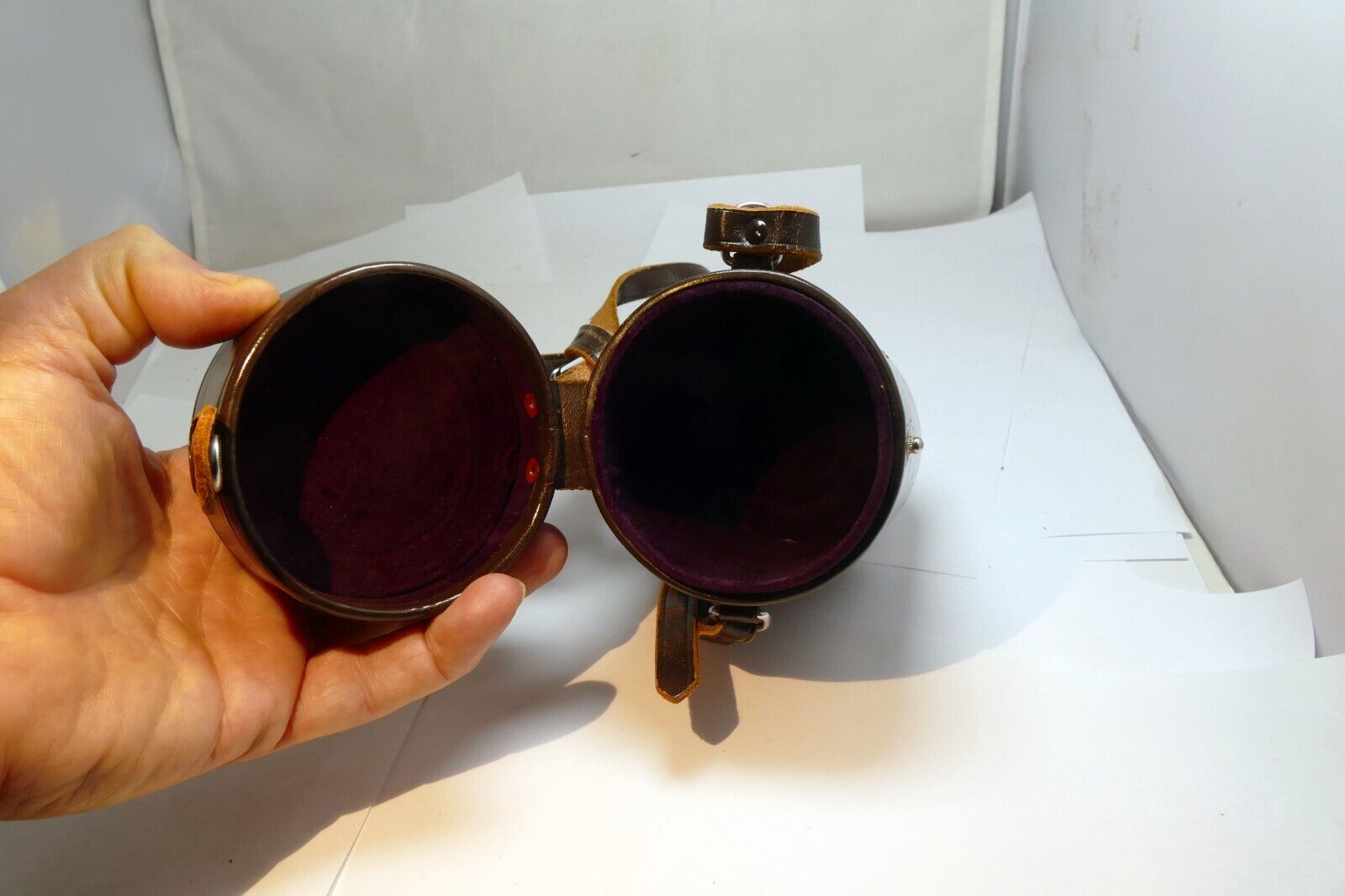 Nikon NIKKOR Lens Hard Case (for 85mm f1.8 Nikkor Ai-s f2 Non-AI ) - Genuine OEM