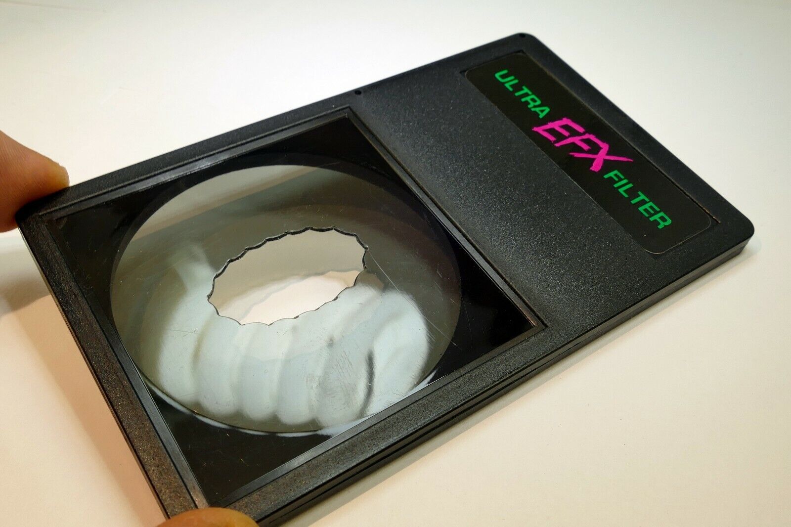 LINDAHL Specialties Ultra EFX Vignette Low Key Vertical Drop in Lens Filter