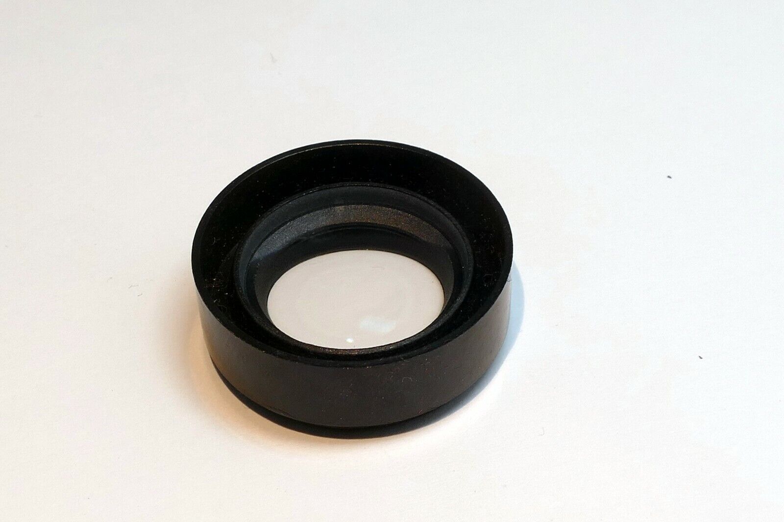 28mm threaded   lens with glass diopter