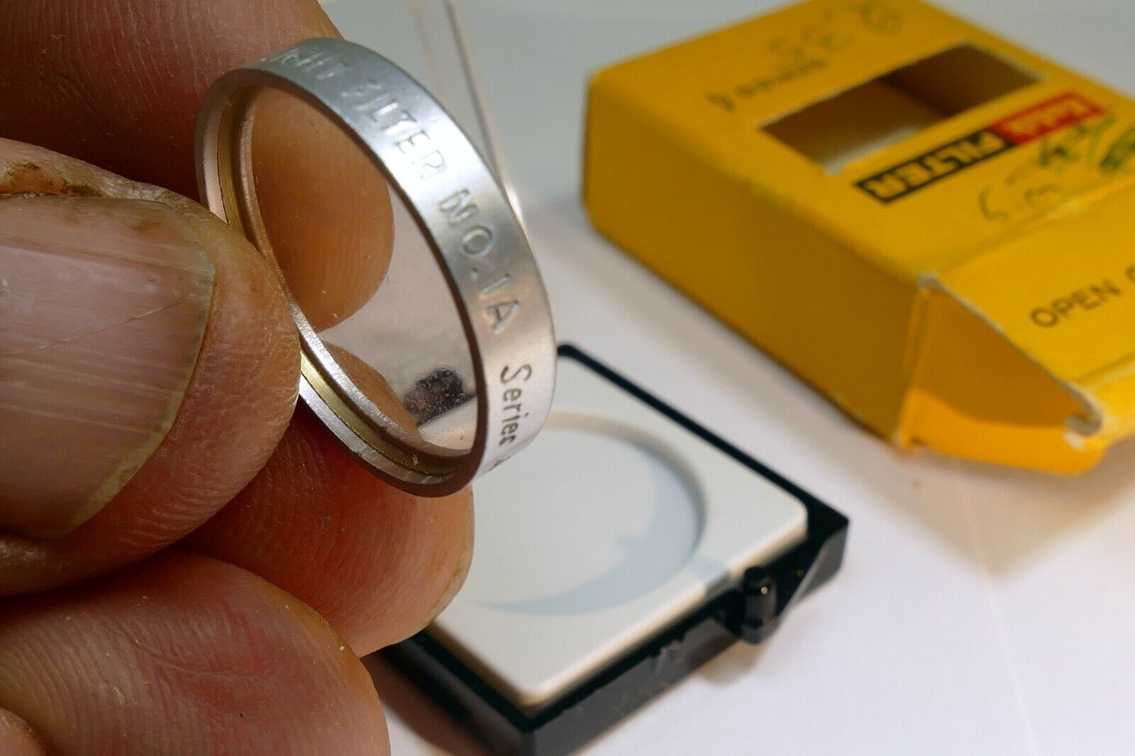 KODAK Lens Filter Series IV 4 Skylight 1A 1-A USA with plastic case Boxed - mint