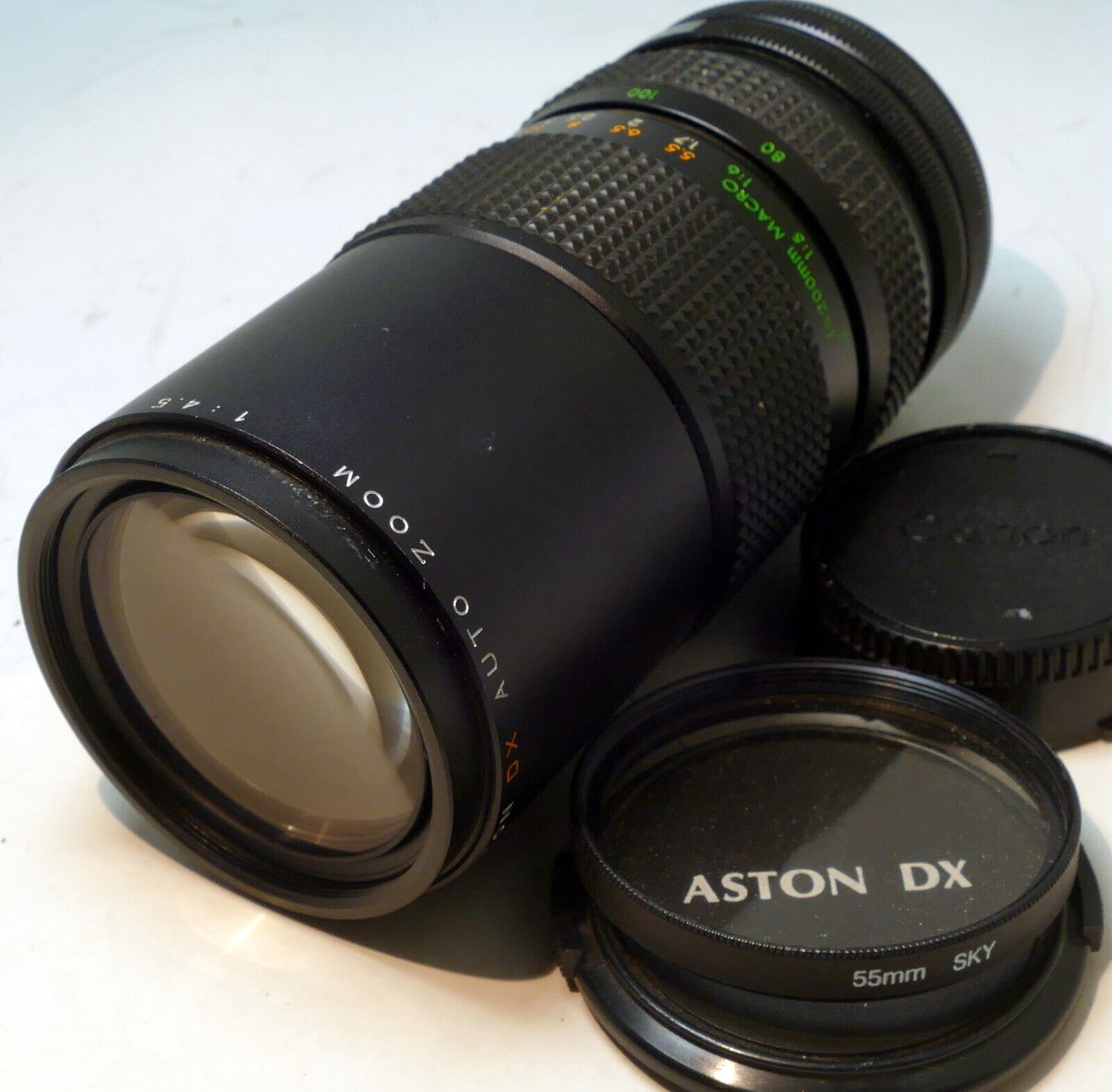 Aston DX 80-200mm f4.5 Telephoto Zoom Lens for CANON FD with separation - AS IS