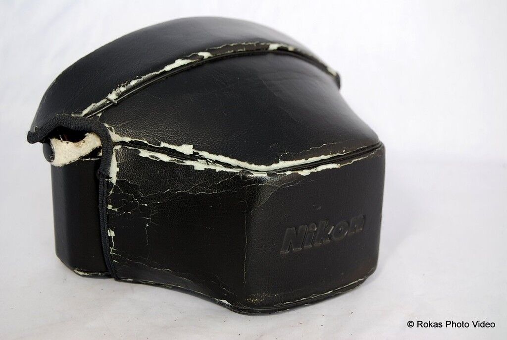 CF-11 Nikon ever ready case for EM cameras Nr. T18