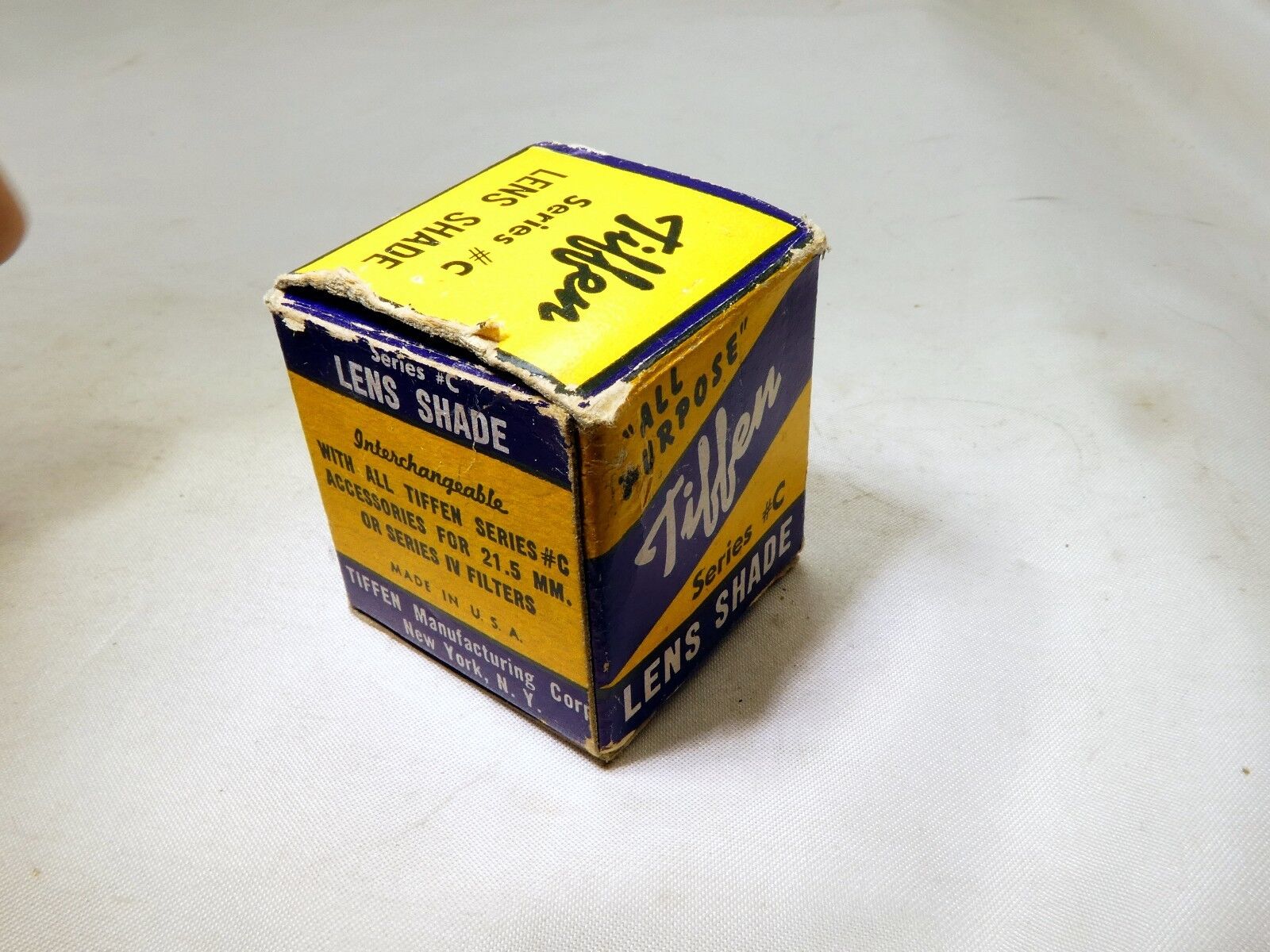 empty box only for vintage Tiffen Seres #C lens shade hood