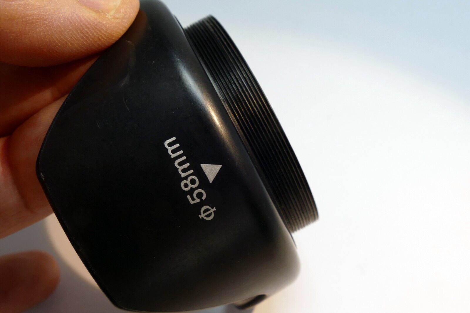 58mm Tulip  Petal shaped Lens Hood Shade Missing threaded  locking ring