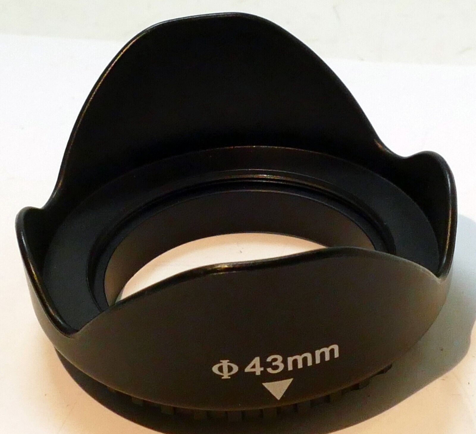 43mm Lens Hood Shade Petal Plastic screw in Fujifilm XF 23mm f/2