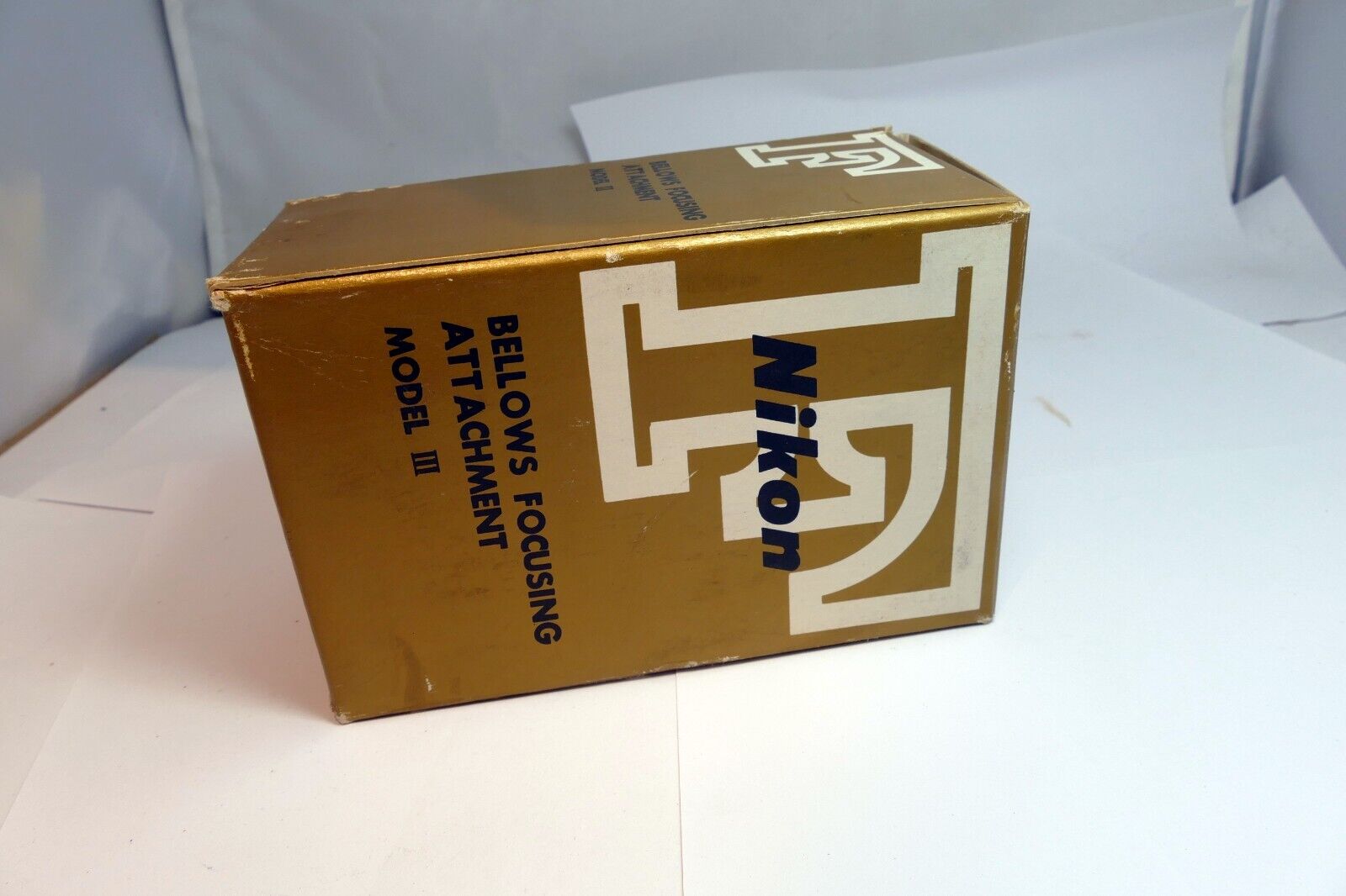 Empty Box for  Nikon Bellows Focusing Attachment Model III  ( an empty box only)