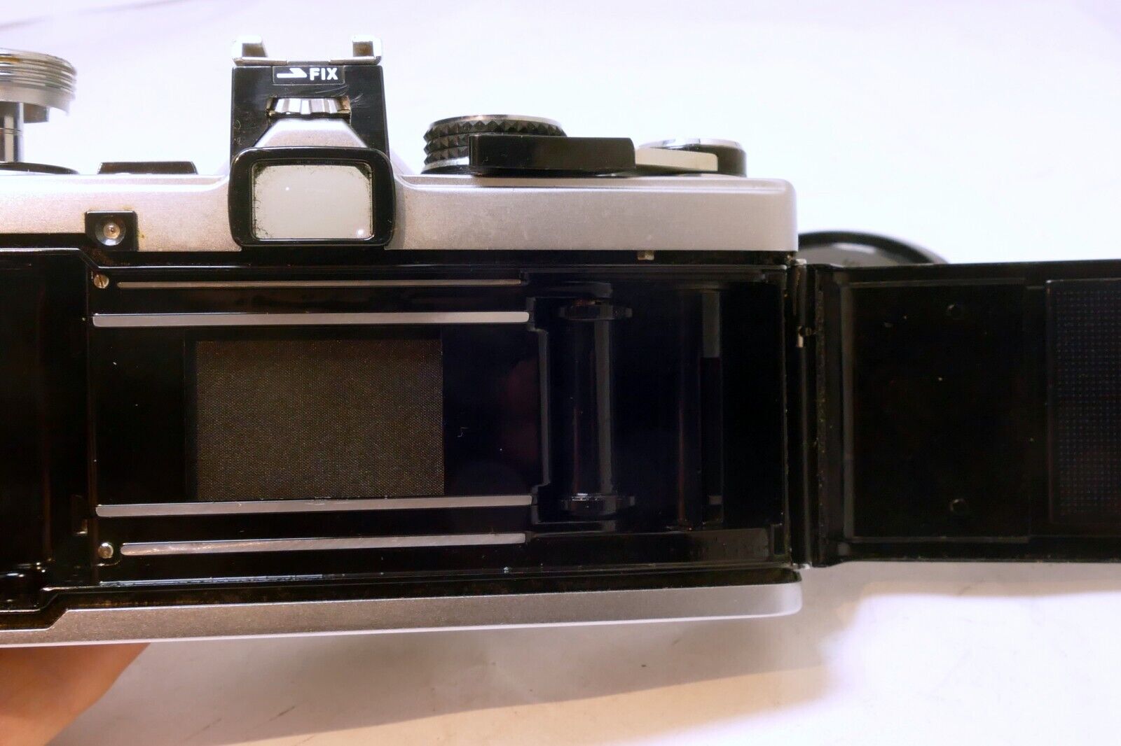 Olympus OM-2 35mm SLR Film Camera Body Only - tested , works good