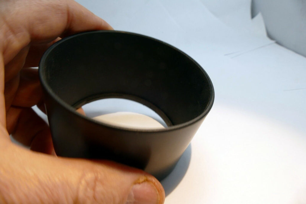 69.5mm ID Petal Shaped Plastic Lens Hood  Telephoto 70-300mm