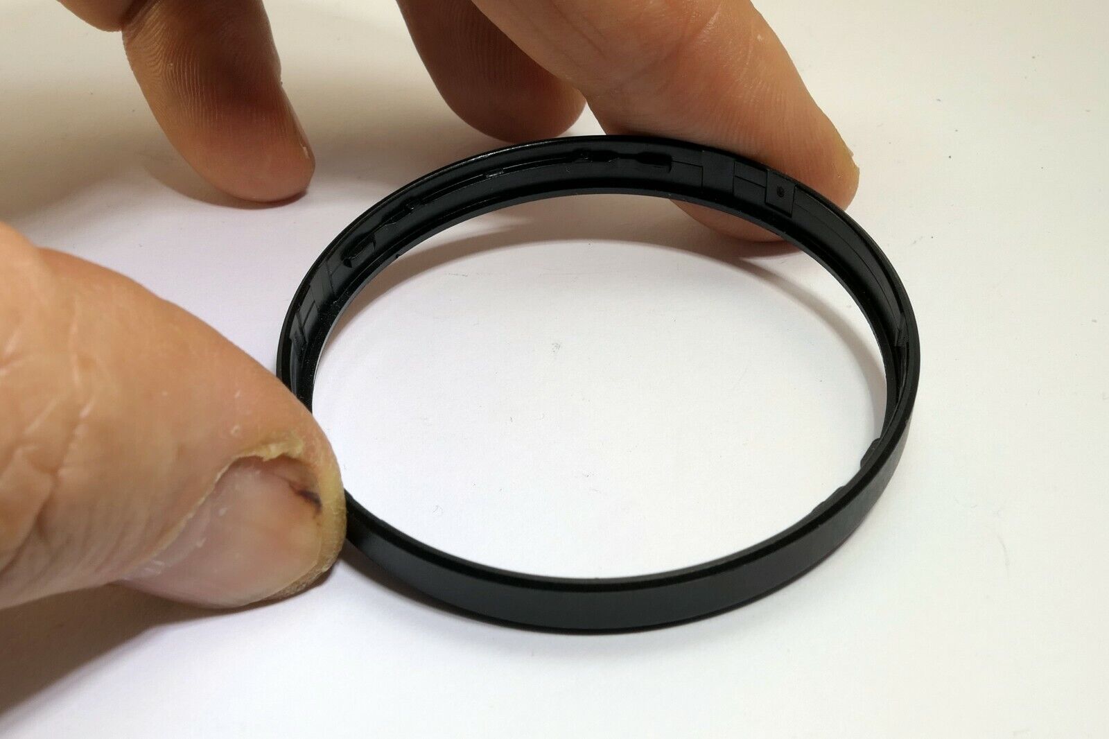 53mm OD ring for lens twist on inside.