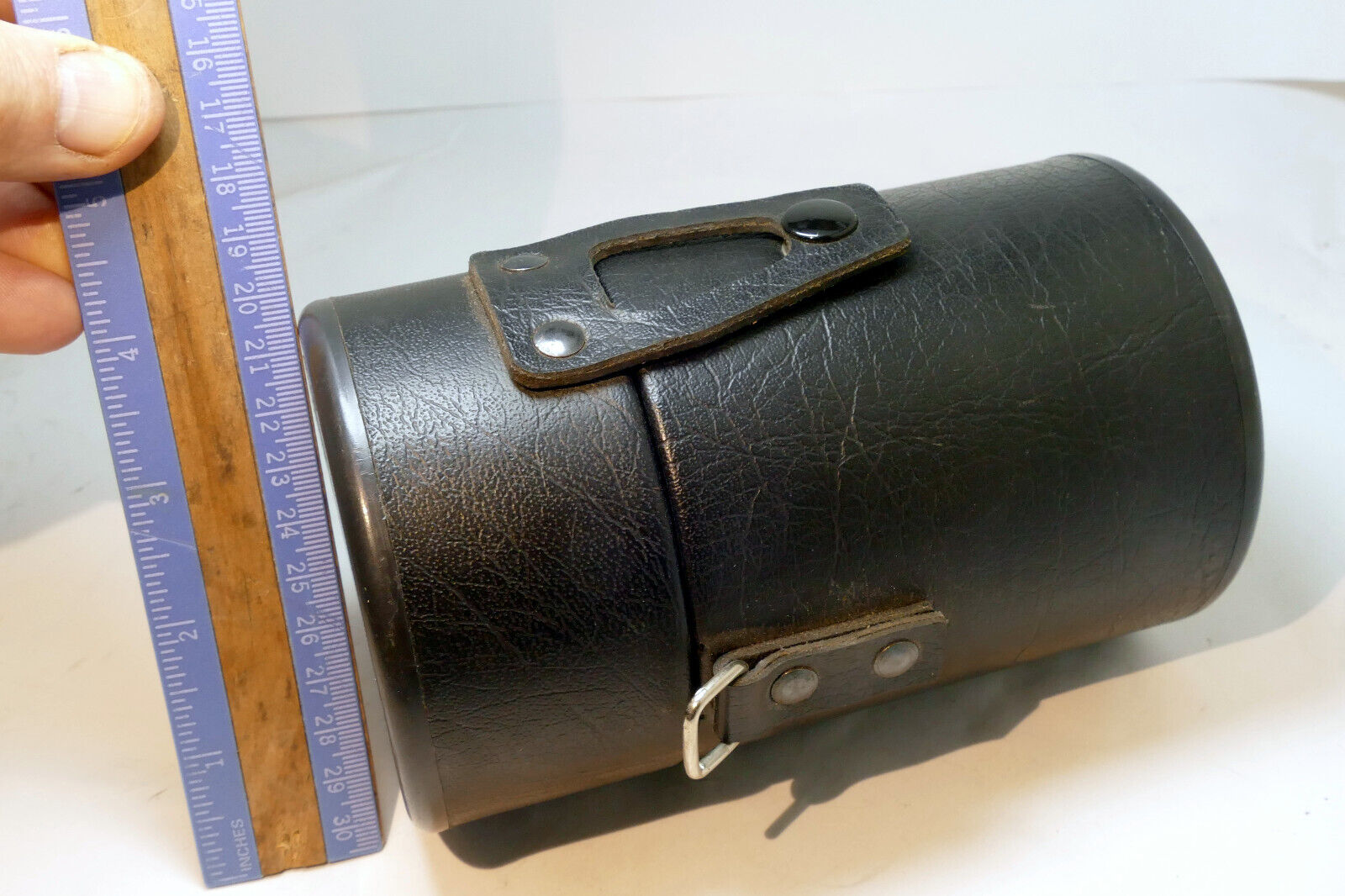 Vivitar Hard Lens Case for 135mm f2.8 ( fits 55-250mm 55-200mm ) 3X6"
