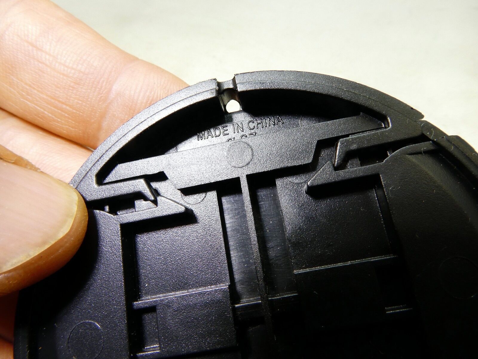 Promaster Front Lens Cap 67mm snap on type