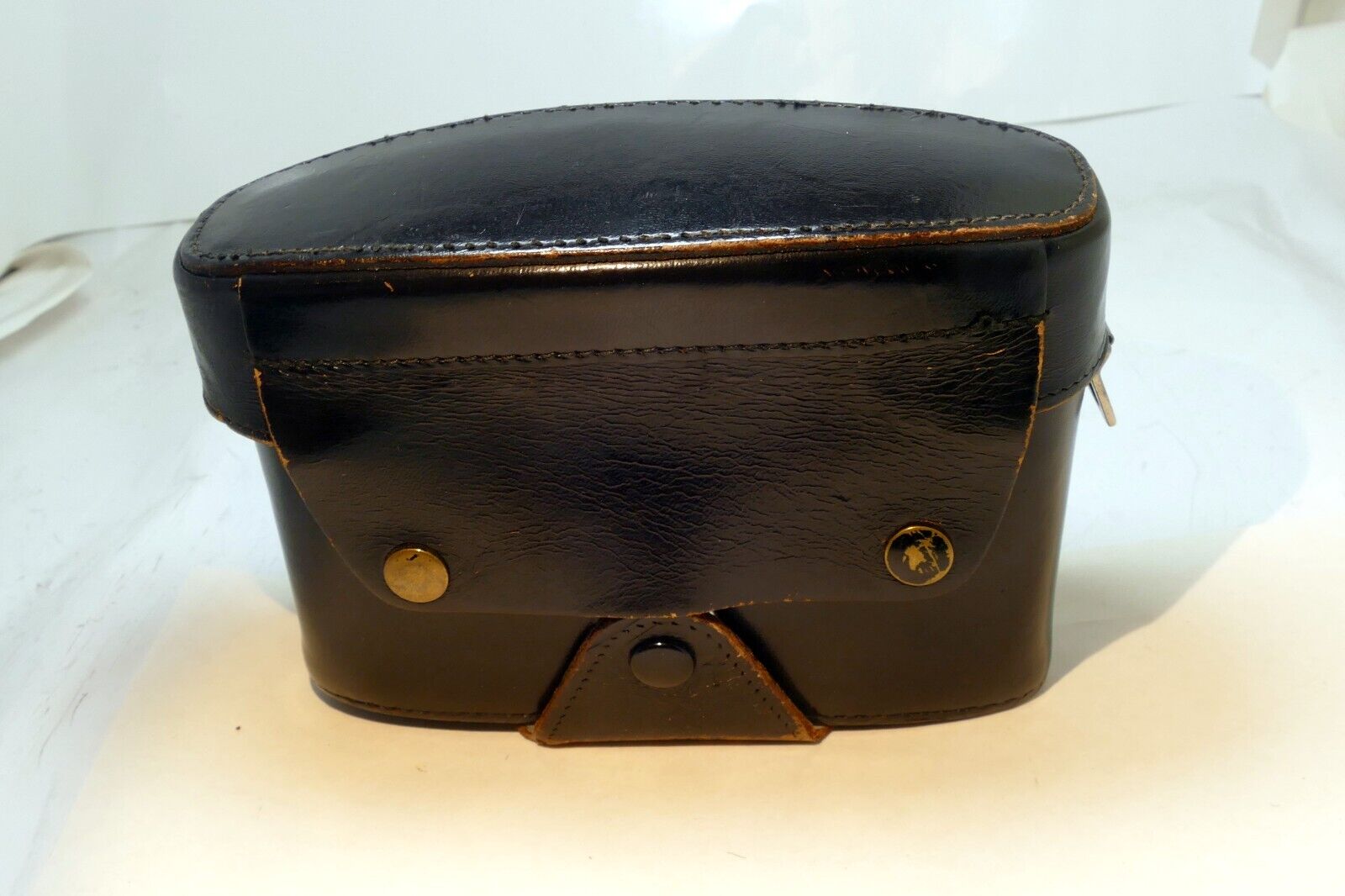 Leica Wetzlar Leather Camera Case  for Leica R R2 - missing tripod screw