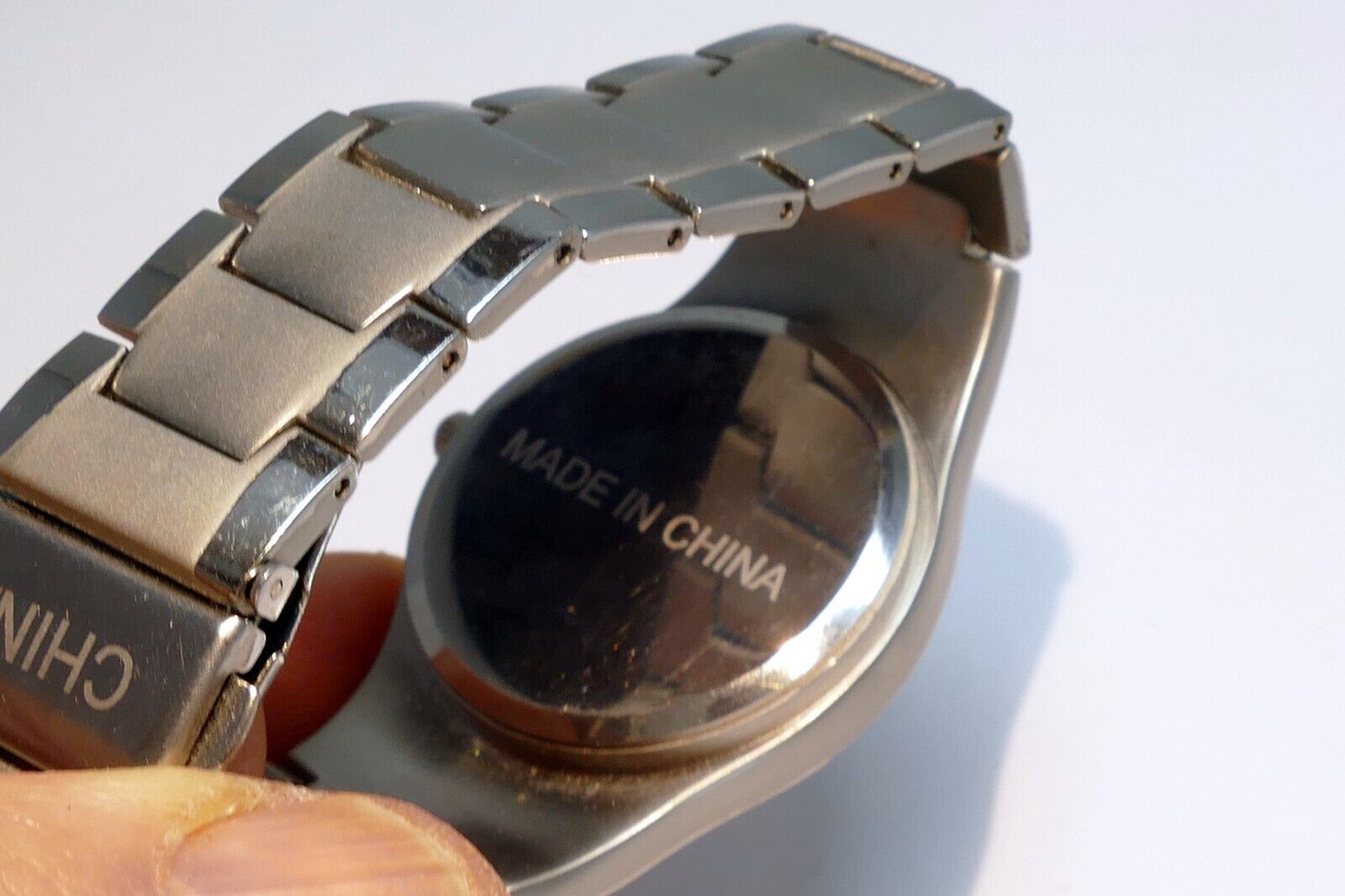 Mens Silver Tone Quartz Flex Band Arabic Numerals Watch - Needs Battery