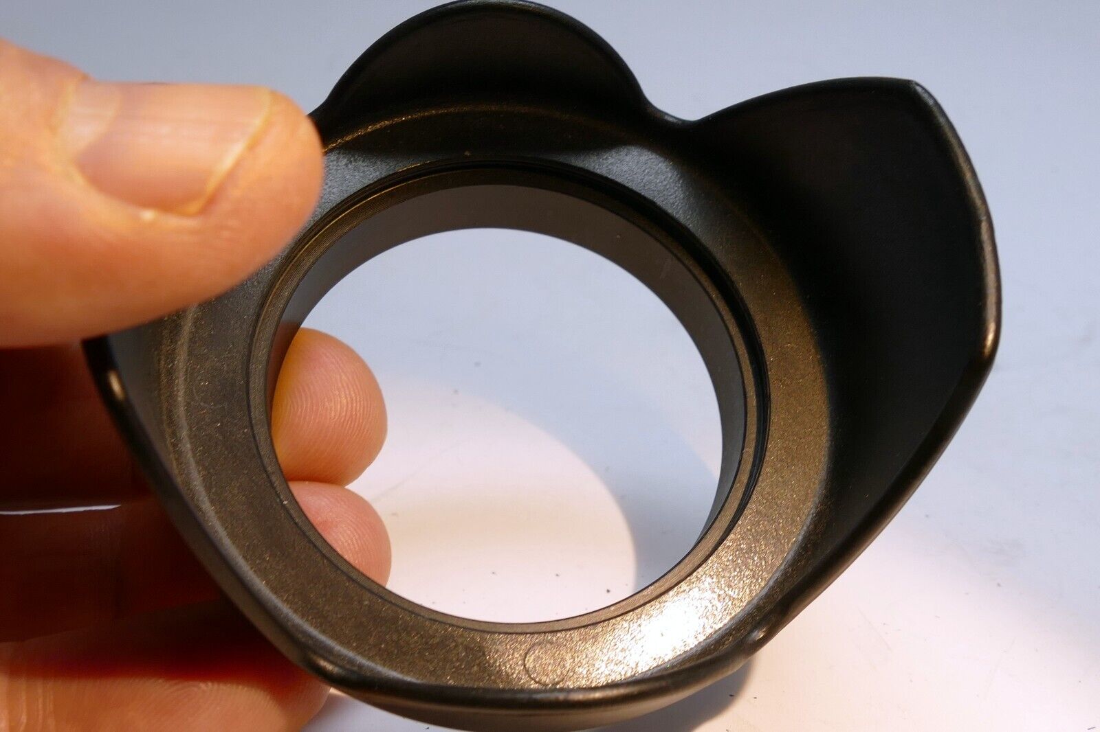 52mm Petal Lens hood shade threaded screw in  Vario 45-150mm f4-5.6 OIS  14-45