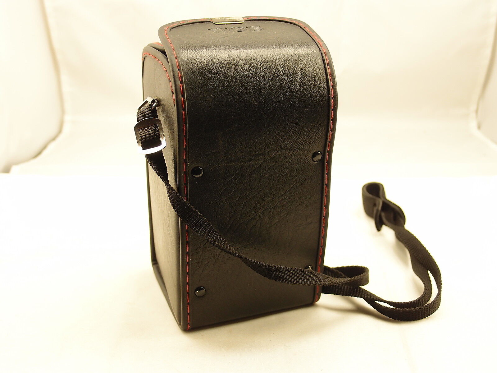 NC-05 Sigma Hard Camera Lens Case Cover With Strap for 18-200mm