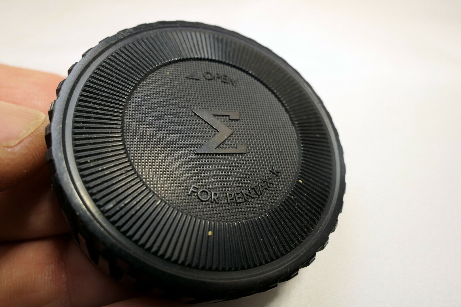 Sigma Rear Lens Cap for Pentax K mount  lenses mini wide 28mm