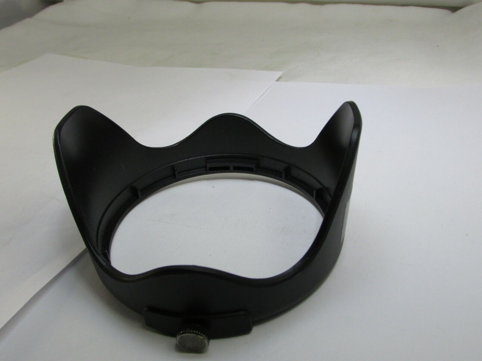 Lens Hood Shade adapter  twist on type for 76mm ID for 72mm rim panasonic