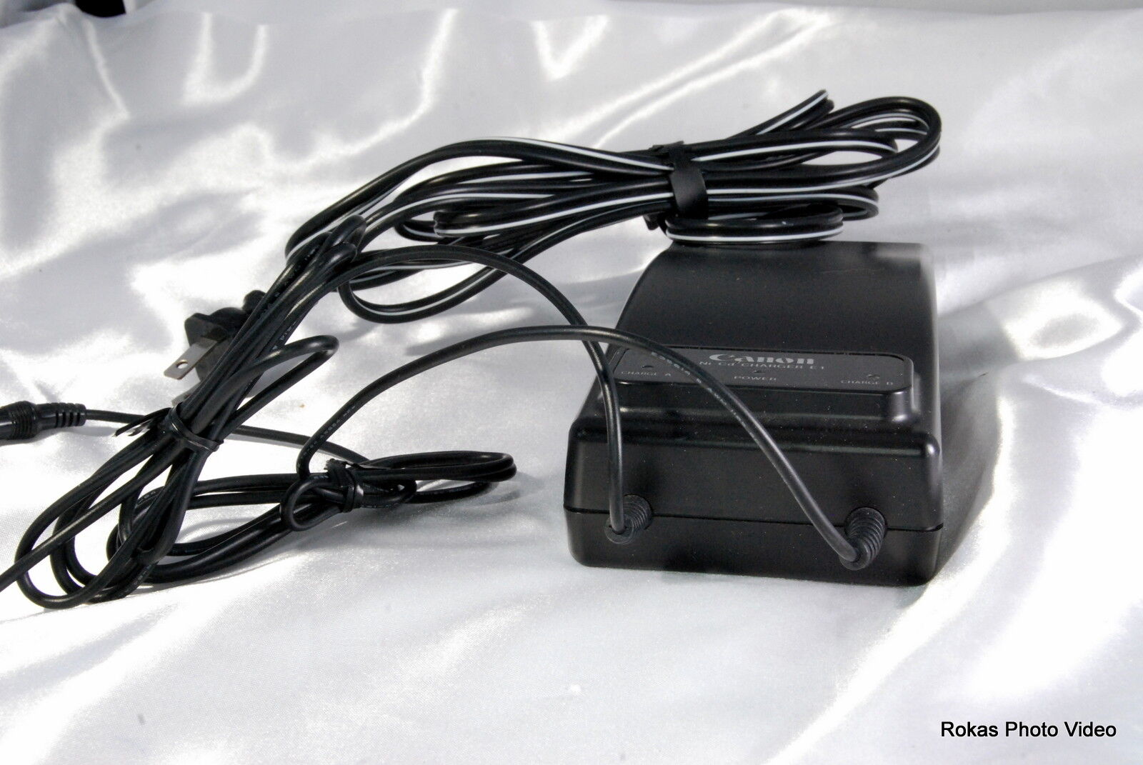 Canon Ni-Cd battery Charger E1   original  Genuine  OEM