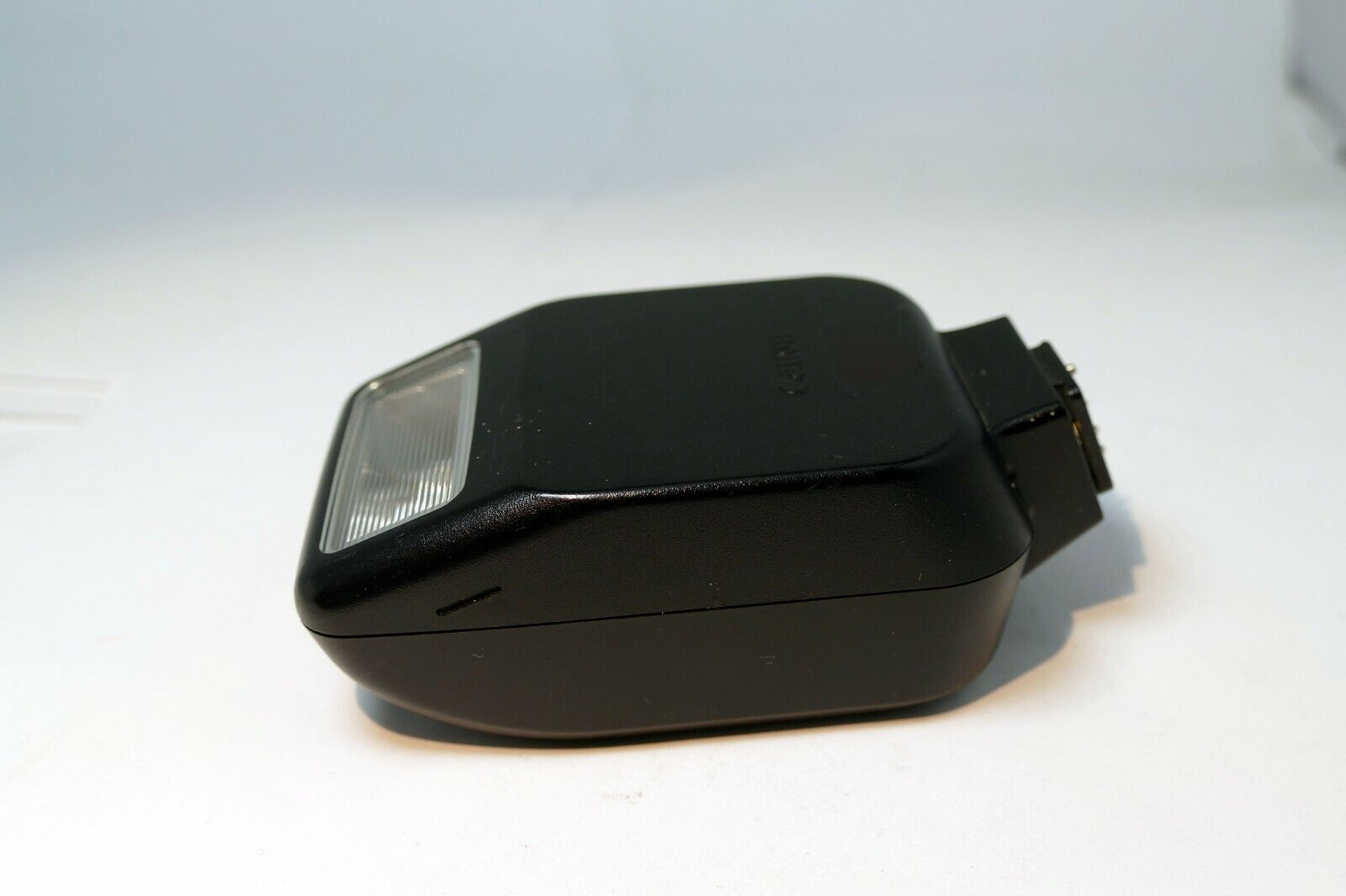 Canon Speedlite 200E Shoe Mount Flash   -  AS IS for parts or repair