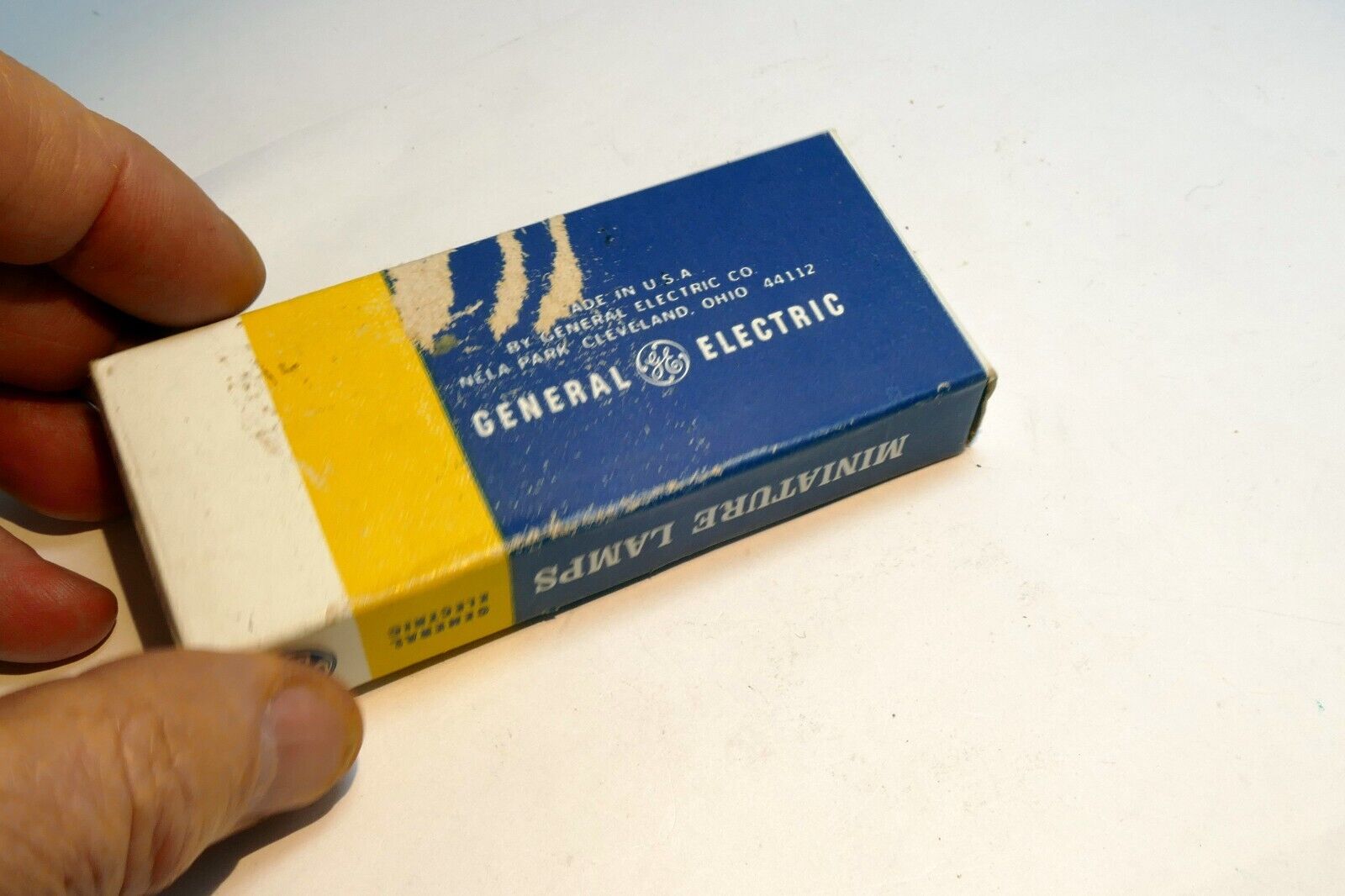 GE No PR 7 Miniature Lamp Bulbs 3V -  9 pcs pack vintage for flashlight