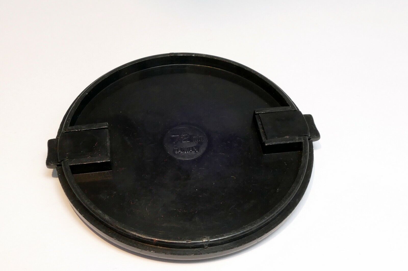 72mm snap on type Lens Front Cap black plastic